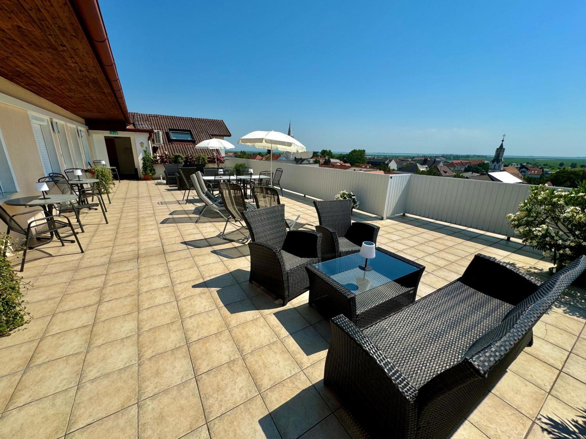 Pension Seeblick Morbisch am See Bagian luar foto