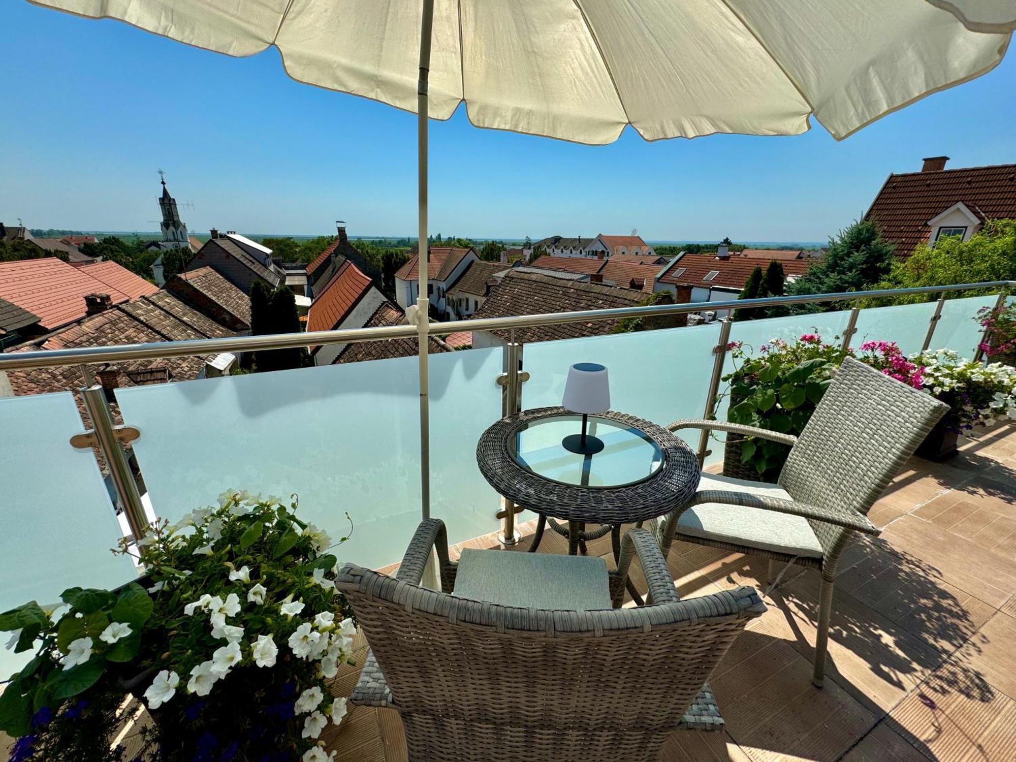 Pension Seeblick Morbisch am See Bagian luar foto