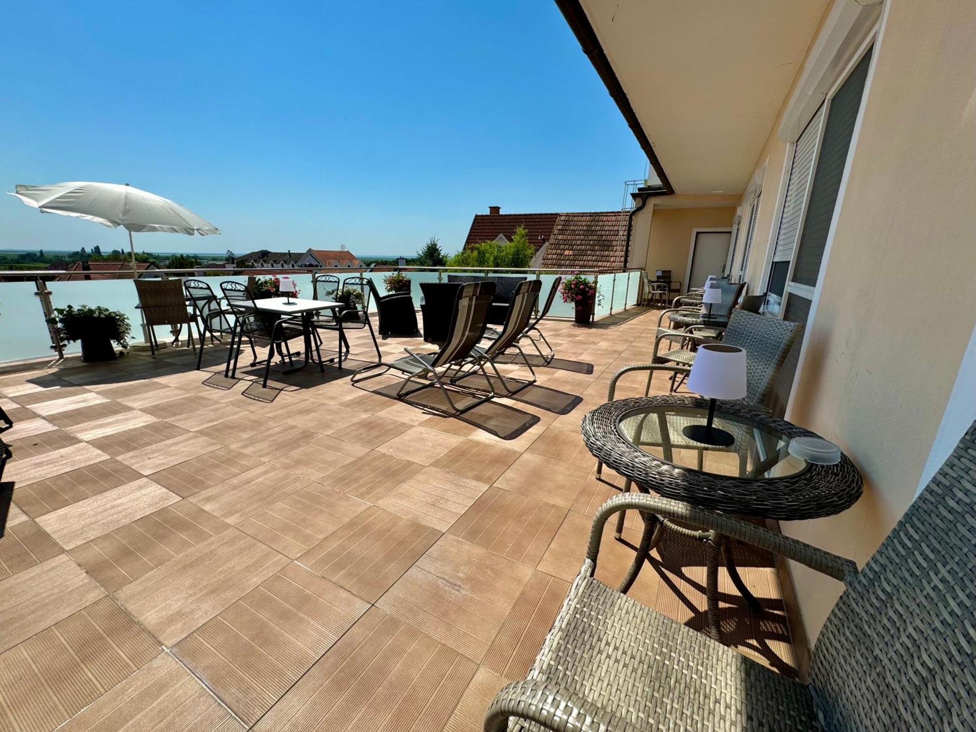 Pension Seeblick Morbisch am See Bagian luar foto