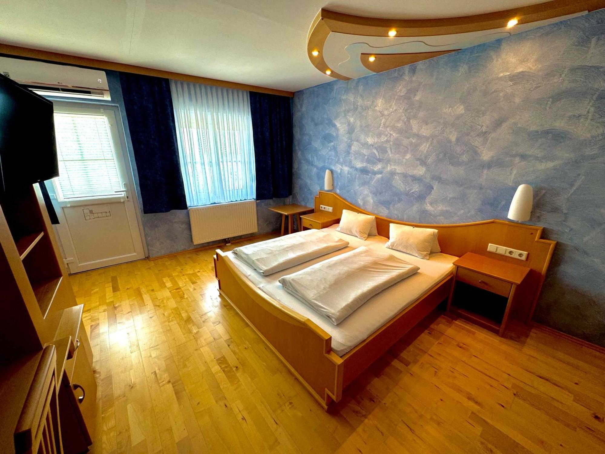 Pension Seeblick Morbisch am See Bagian luar foto
